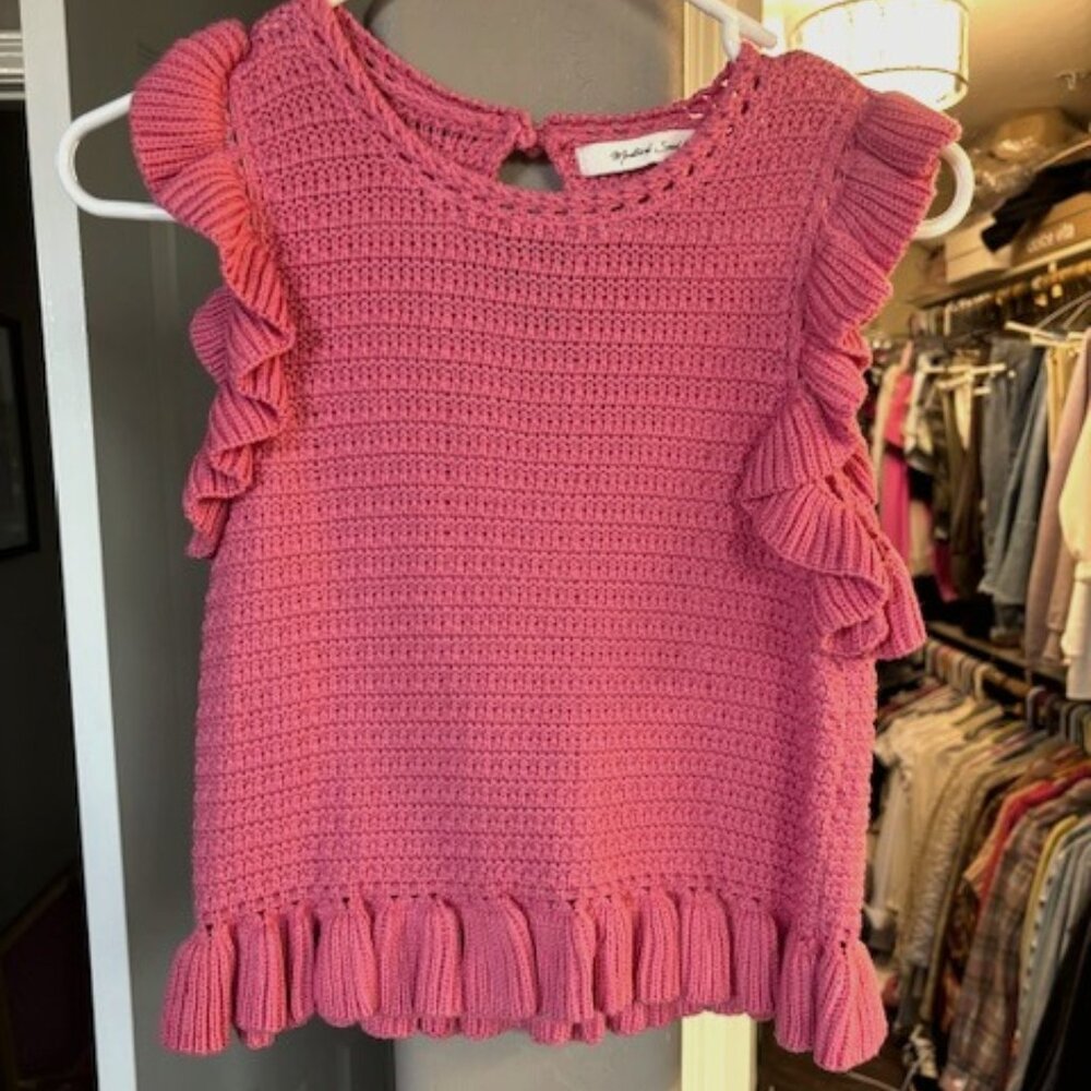 NWOT, Mustard Seed Hot Pink Knit Sleeveless vest with ruffled edging, Size S